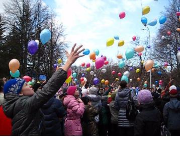 Уфимский планетарий на площади города отметил юбилейный День космонавтики